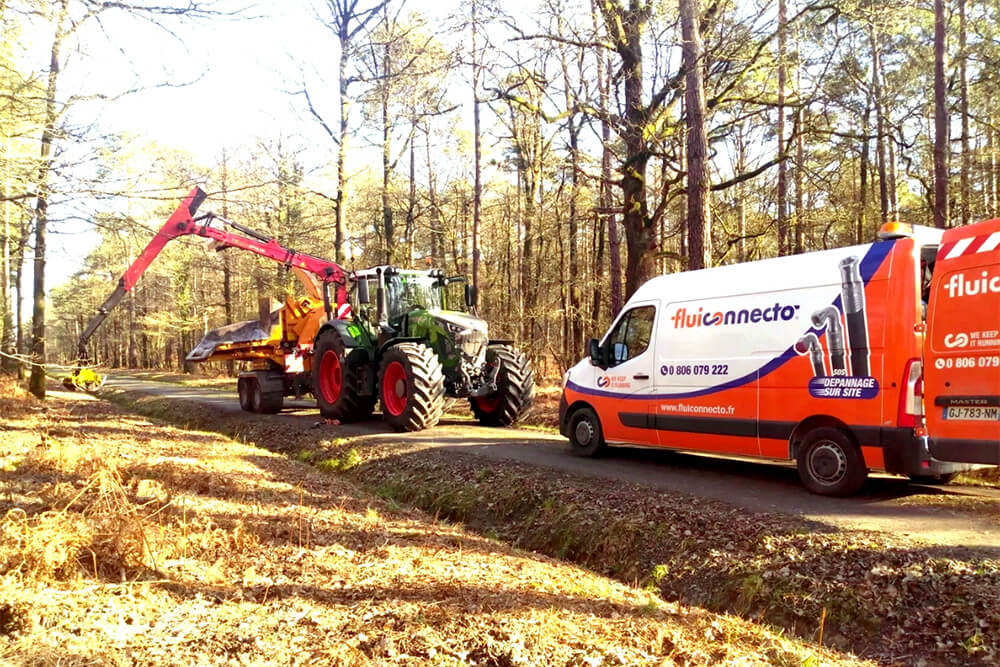 Fluiconnecto_Services_SOS_Van_featured-06